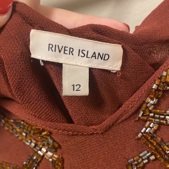 River Island Burgundy Beaded Sleeveless Blouse - Picture 6 of 10
